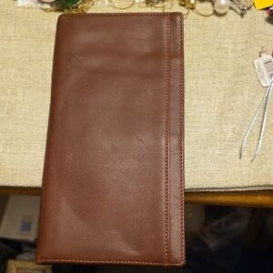 CUTTER & BUCK BROWN LEATHER WALLET